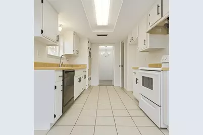 7015 Maple Fox Drive, Humble, TX 77338 - Photo 2