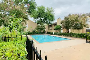 10211 Sugar Branch Dr, Houston, TX 77036 - Photo 12