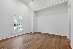 2 Argonne Pl, The Woodlands, TX 77382 - Photo 42