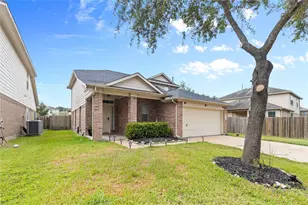 10150 Twila Springs Ct, Houston, TX 77095 - Photo 2