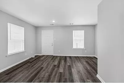 513 Avenue I #B, Conroe, TX 77301 - Photo 4