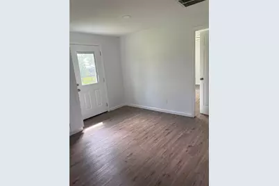 4702 Majestic Street, Houston, TX 77026 - Photo 4