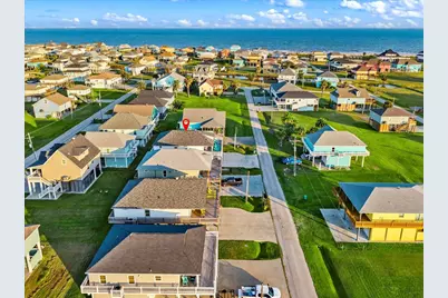 966 Pelican Lane, Port Bolivar, TX 77650 - Photo 34