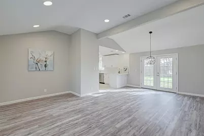 1914 Lynnview Drive, Houston, TX 77055 - Photo 4
