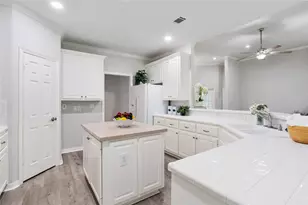 25818 Overlake Dr, Spring, TX 77380 - Photo 10