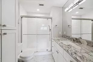 10139 E Kemp Forest Dr, Houston, TX 77080 - Photo 18