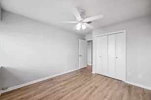 10139 E Kemp Forest Dr, Houston, TX 77080 - Photo 12