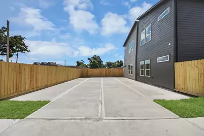 4607 Gunter Street #D, Houston, TX 77020 - Photo 32