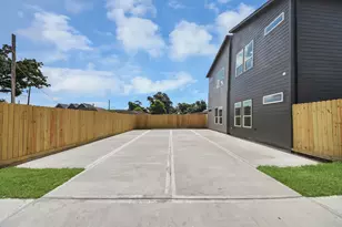 4607 Gunter St, Houston, TX 77020 - Photo 32