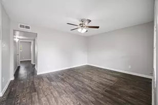 3800 Sherwood Ln, Houston, TX 77092 - Photo 6