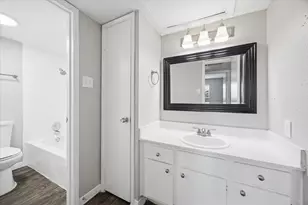 3800 Sherwood Ln, Houston, TX 77092 - Photo 10