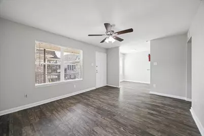 3800 Sherwood Lane #166, Houston, TX 77092 - Photo 4