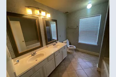 10206 Farrell Drive, Houston, TX 77070 - Photo 6