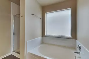 26887 Castlecliff Ln, Kingwood, TX 77339 - Photo 14