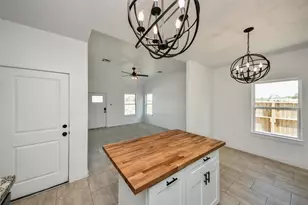 450 Rd 5512, Cleveland, TX 77327 - Photo 18