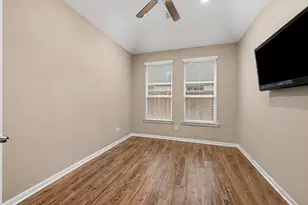 19727 Hubbard Creek Ct, Cypress, TX 77433 - Photo 10