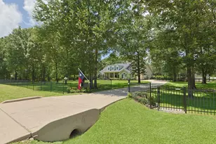 29470 Paint Ln, Waller, TX 77484 - Photo 2