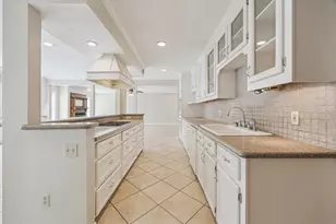 5659 Lymbar Dr, Houston, TX 77096 - Photo 8