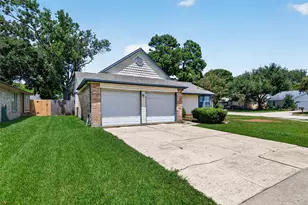 14002 Kathi Lynn Ln, Sugar Land, TX 77498 - Photo 2