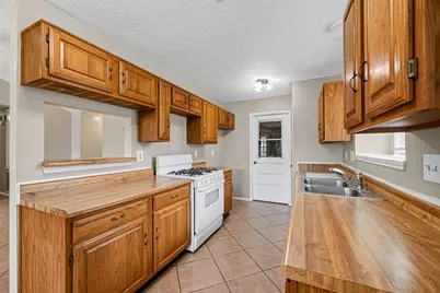 14002 Kathi Lynn Lane, Sugar Land, TX 77498 - Photo 22