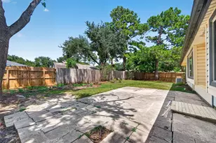 14002 Kathi Lynn Ln, Sugar Land, TX 77498 - Photo 28