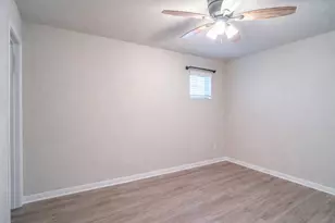 5296 Latigo Ct, Alvin, TX 77511 - Photo 18
