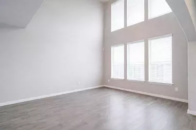 5296 Latigo Court, Alvin, TX 77511 - Photo 8