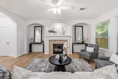 103 Ledgestone Place, The Woodlands, TX 77382 - Photo 8