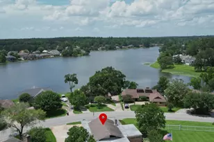 1617 Greenbriar Dr, Huntsville, TX 77340 - Photo 2