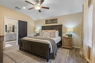 732 Scenic Lake Dr, La Marque, TX 77568 - Photo 16