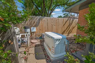 5326 Redstart St, Houston, TX 77096 - Photo 42