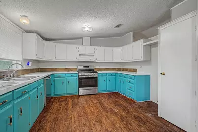 74 County Road 2110, Liberty, TX 77575 - Photo 4