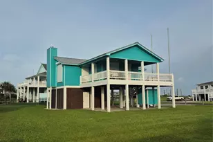 953 Sea Breeze, Crystal Beach, TX 77650 - Photo 26