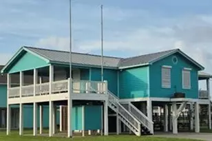 953 Sea Breeze, Crystal Beach, TX 77650 - Photo 1