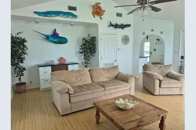 953 Sea Breeze, Crystal Beach, TX 77650 - Photo 26
