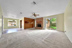 1712 Lindy Ln, Conroe, TX 77301 - Photo 4