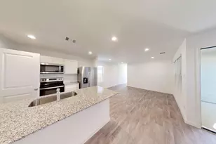 16811 N Marie Vlg Dr, Conroe, TX 77306 - Photo 6