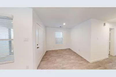 16811 N Marie Village Drive, Conroe, TX 77306 - Photo 12