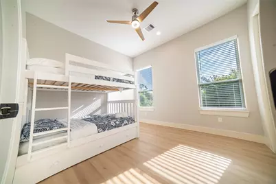 4607 Nolda Street #B, Houston, TX 77007 - Photo 12