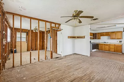 220 S Live Oak Avenue, New Braunfels, TX 78130 - Photo 30