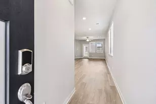 29211 Farmhouse Ests Dr, Waller, TX 77484 - Photo 2