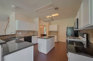 619 Bending Bough Dr, Spring, TX 77388 - Photo 10