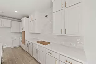 26808 Mustang Springs Court, Montgomery, TX 77316 - Photo 10