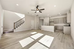 13219 Retiro Dr, Houston, TX 77047 - Photo 2