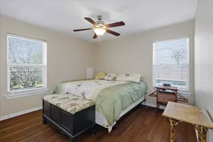 1618 Bayou Shore Dr, Galveston, TX 77551 - Photo 18