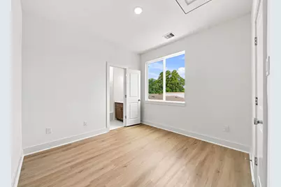 1648 W Tidwell Road, Houston, TX 77091 - Photo 32