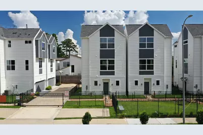 1648 W Tidwell Road, Houston, TX 77091 - Photo 1