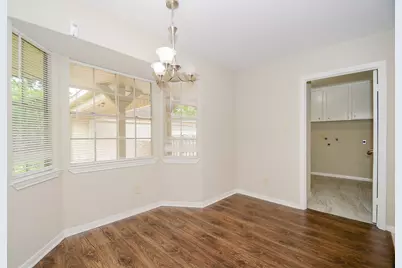 5843 S Braeswood Boulevard, Houston, TX 77096 - Photo 16