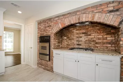 5843 S Braeswood Boulevard, Houston, TX 77096 - Photo 24