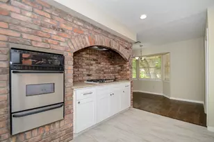 5843 S Braeswood Blvd, Houston, TX 77096 - Photo 24
